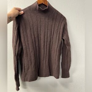 J. Crew Ribbed Mock neck Sweater in
Supersoft yarn Size XS